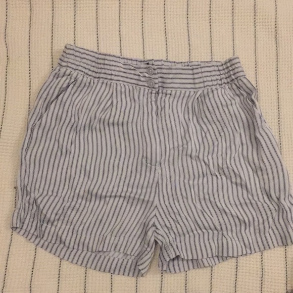 H&M - High waist silk, blue striped club shorts - Picture 1 of 4